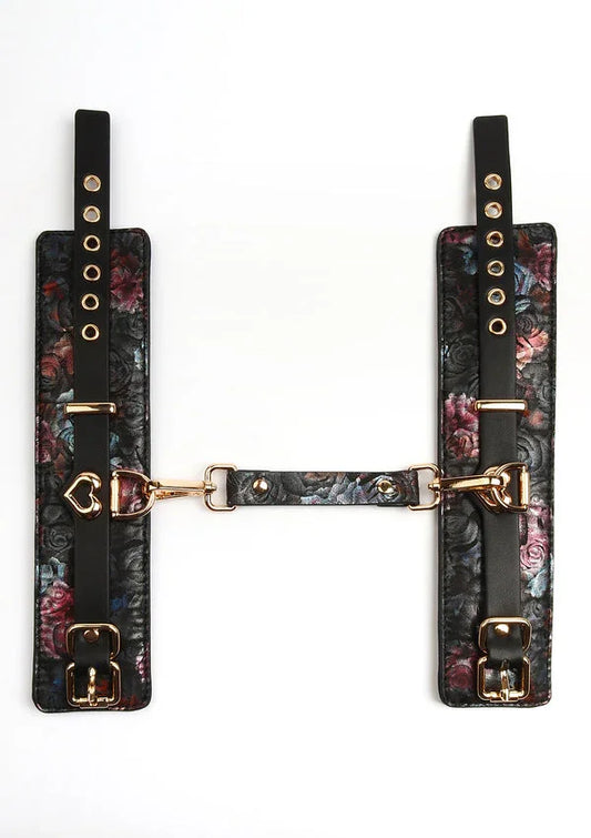 Bestel: Floral Jacquard Wrist Cuffs by Geisha - bij Happytoys: de erotische sex webshop | liever Happy dan Easy ⭐⭐⭐⭐⭐