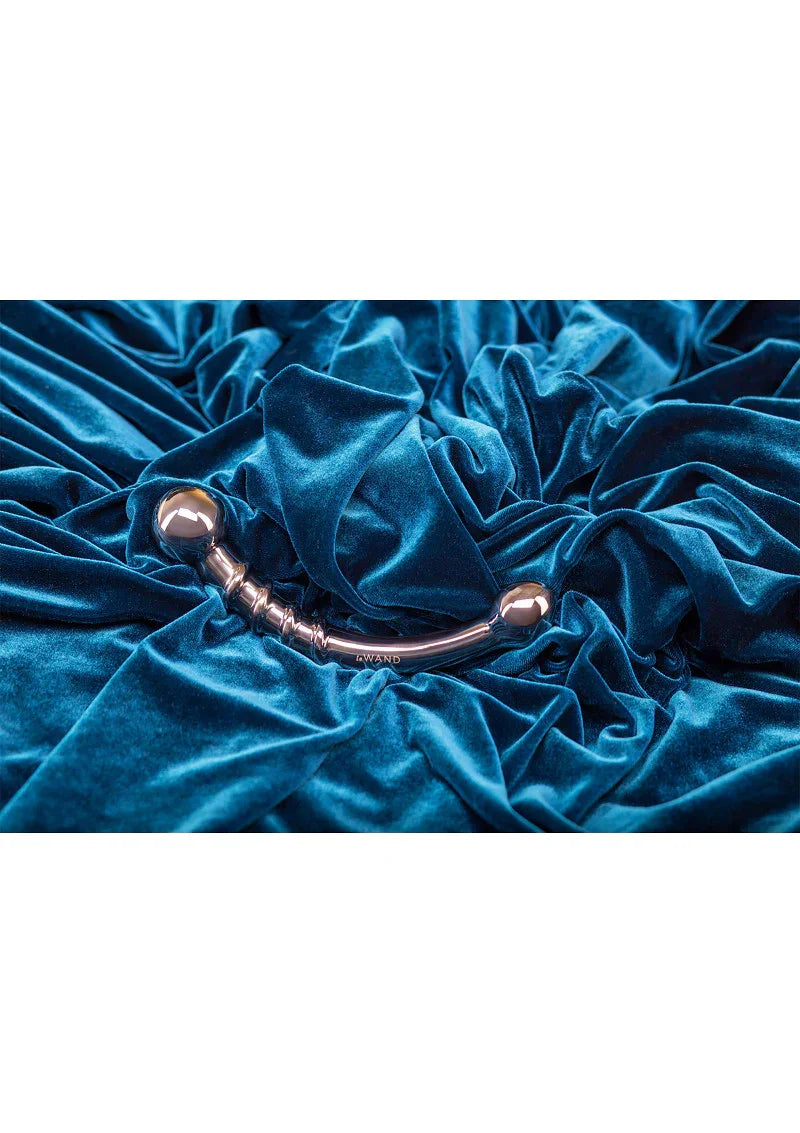 ♀ Le Wand Chrome Bow - Happytoys Sexshop: Toys for Feeling Happy & Easy 😊 - Discreet geleverd