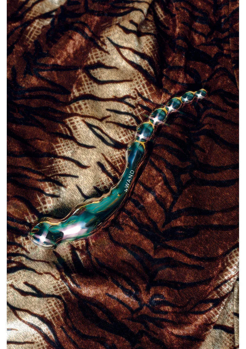 β Le Wand Chrome Swerve - Happytoys Sexshop: Toys for Feeling Happy & Easy π - Discreet geleverd