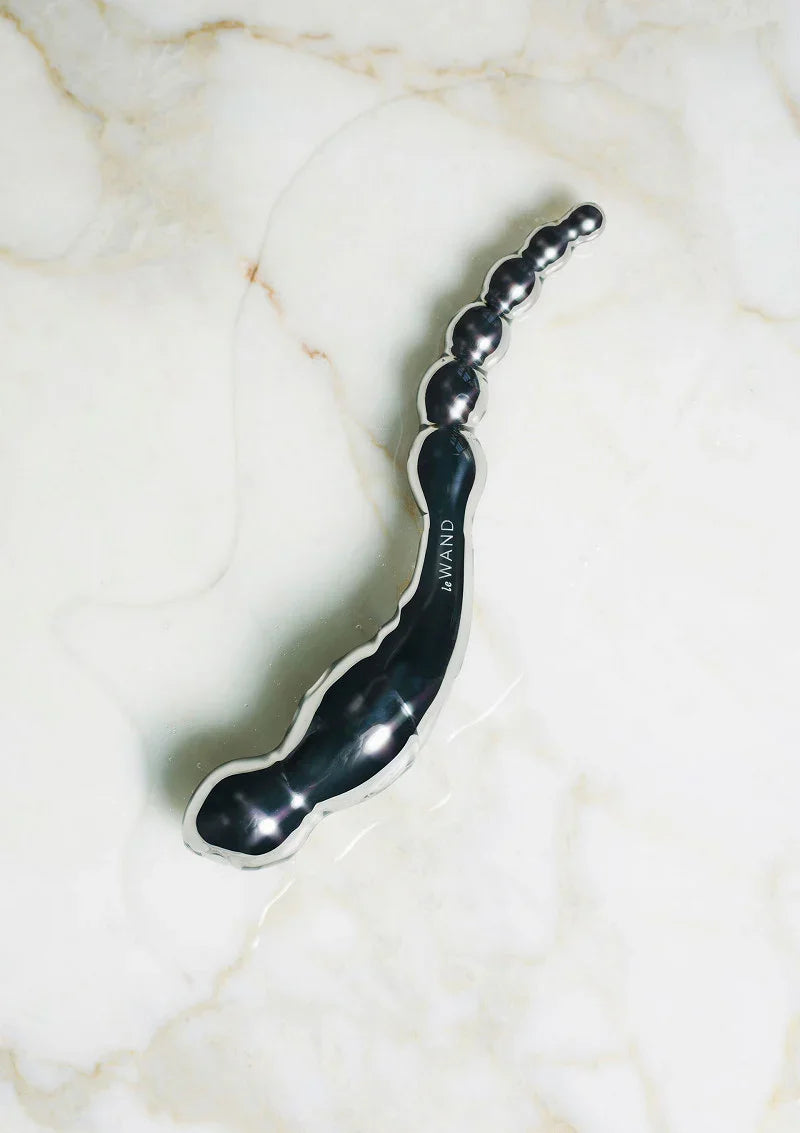 β Le Wand Chrome Swerve - Happytoys Sexshop: Toys for Feeling Happy & Easy π - Discreet geleverd