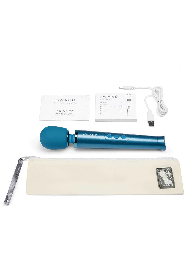 Petite Rechargeable (blue) by Le Wand - Happytoys Sexshop: Toys for Feeling Happy & Easy 😊 - Discreet geleverd