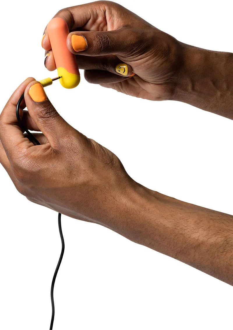 Riot Mini Vibrator by Romp - Happytoys Sexshop: Toys for Feeling Happy & Easy π - Discreet geleverd