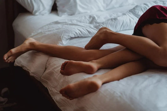 De mythes over Lesbische sex en voorspel - Happytoys Sexshop: Toys for Feeling Happy & Easy 😊 - Discreet geleverd