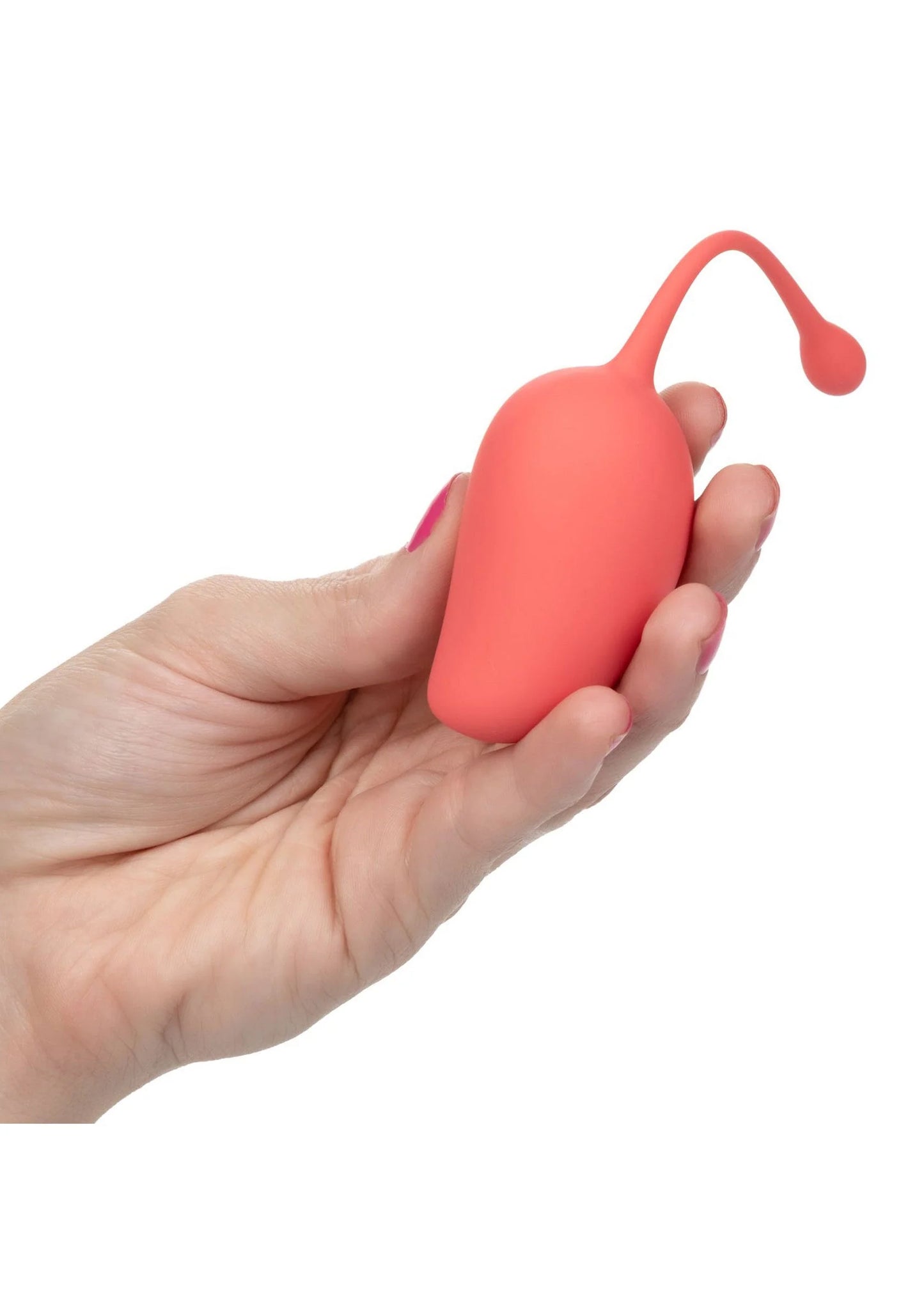 Rode siliconen kegel in hand vastgehouden, compacte vorm voor kegeltraining