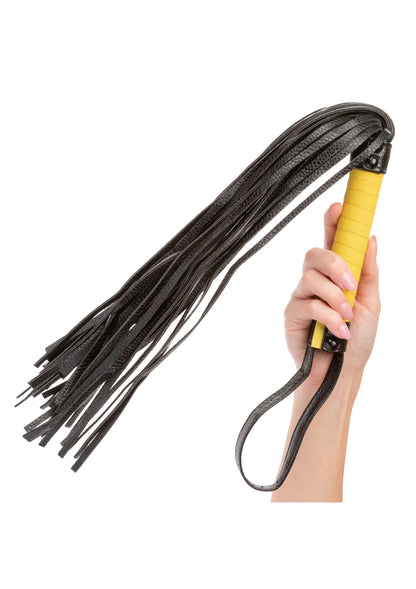 Bestel: Boundless Flogger by CalExotics - bij Happytoys: de erotische sex webshop | liever Happy dan Easy ⭐⭐⭐⭐⭐