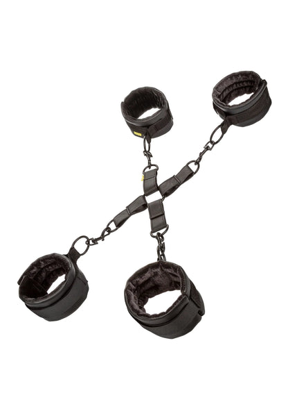 Bestel: Boundless Hog Tie by CalExotics - bij Happytoys: de erotische sex webshop | liever Happy dan Easy ⭐⭐⭐⭐⭐