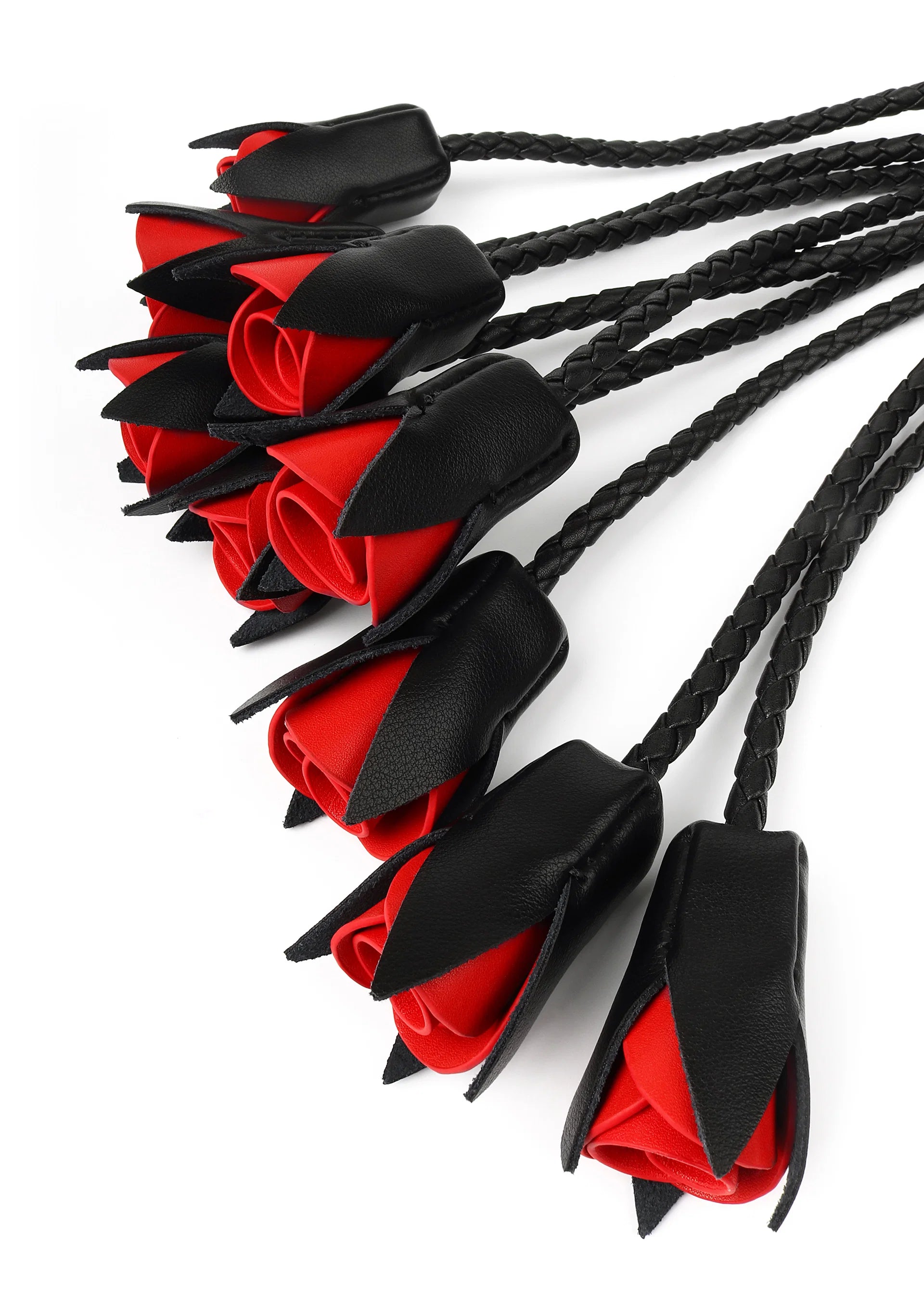 Beste vandaag nog: Masters Real Leather Roses Whip by Hidden Desire - bij Happytoys Sexshop: Toys for Feeling Happy & Easy 😊