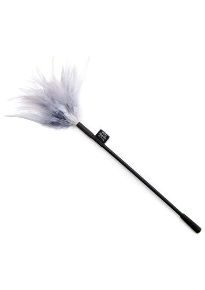 Beste vandaag nog: Tease Feather Tickler by Fifty Shades of Grey - bij Happytoys Sexshop: Toys for Feeling Happy & Easy 😊