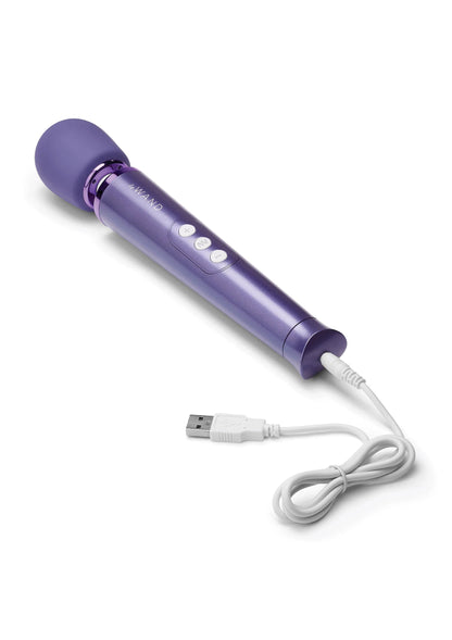 Bestel: Petite Rechargeable Wand Vibrator by Le Wand - bij Happytoys: de erotische sex webshop | liever Happy dan Easy ⭐⭐⭐⭐⭐