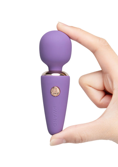 Bestel: Le Wand Mini Micro Wand by LeWand - bij Happytoys: de erotische sex webshop | liever Happy dan Easy ⭐⭐⭐⭐⭐ - Violet - 35341 - VIOLET