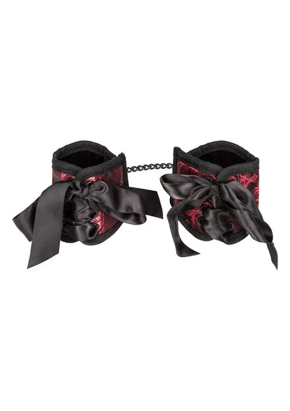 DeScandalCorsetCuffsiseensetvantweezachteboeien_volledigindevormvaneenklassiekcorset.1 @ Happytoys Sexshop: online sex shop for Feeling Happy & Easy 😊 the erotic store owned by a woman