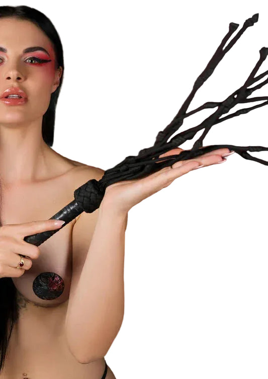 Bestel: Floral Jacquard Bloom Bud Flogger by Geisha - bij Happytoys: de erotische sex webshop | liever Happy dan Easy ⭐⭐⭐⭐⭐ - Default Title - 90707 - BLACK