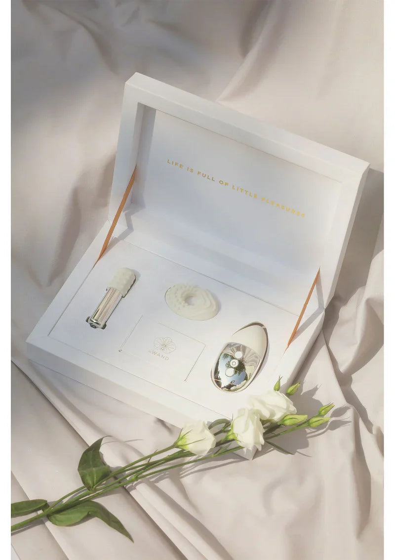 Little Pleasures Set by Le Wand - Happytoys Sexshop: Toys for Feeling Happy & Easy 😊 - Discreet geleverd