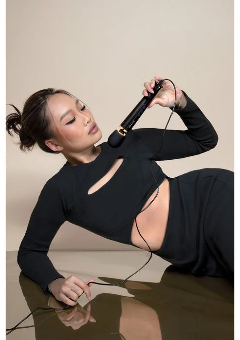 Le Wand Petit Plugin Massager by LeWand