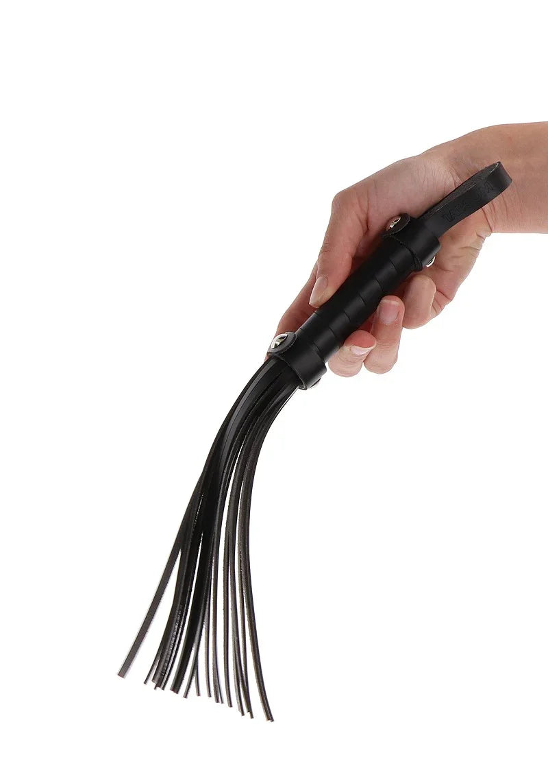 Taboom Bondage Essentials Small Whip - Happytoys Sexshop: Toys for Feeling Happy & Easy 😊 - Discreet geleverd