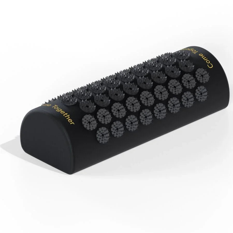 LELO - BODY MASSAGE ACUPRESSURE MAT BLACK - Happytoys Sexshop: online sex shop for Feeling Happy & Easy 😊 - Discreet geleverd