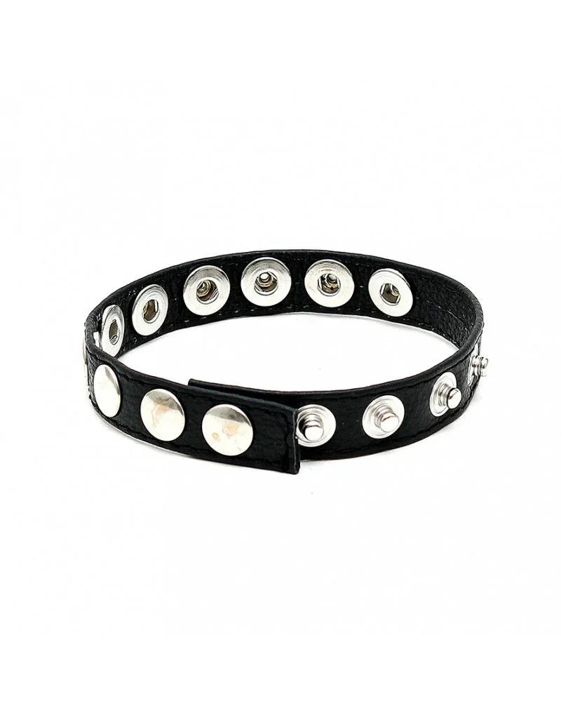 Rimba - Penis band versierd met drukknopen - Happytoys Sexshop: Toys for Feeling Happy & Easy 😊 - Discreet geleverd